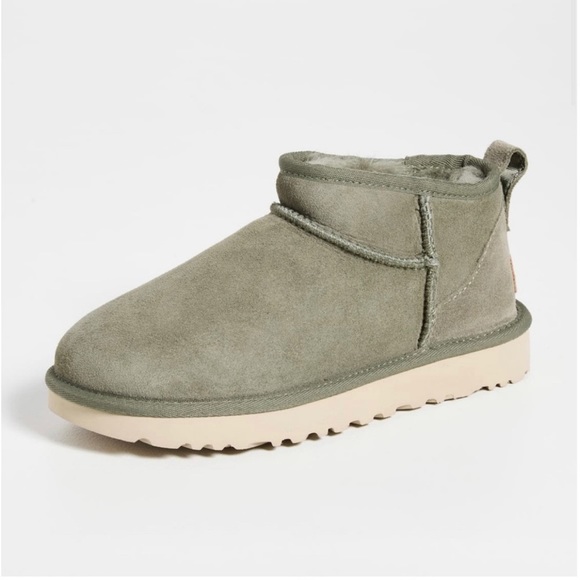 Burnt Olive Ugg Ultra Minis Size 9